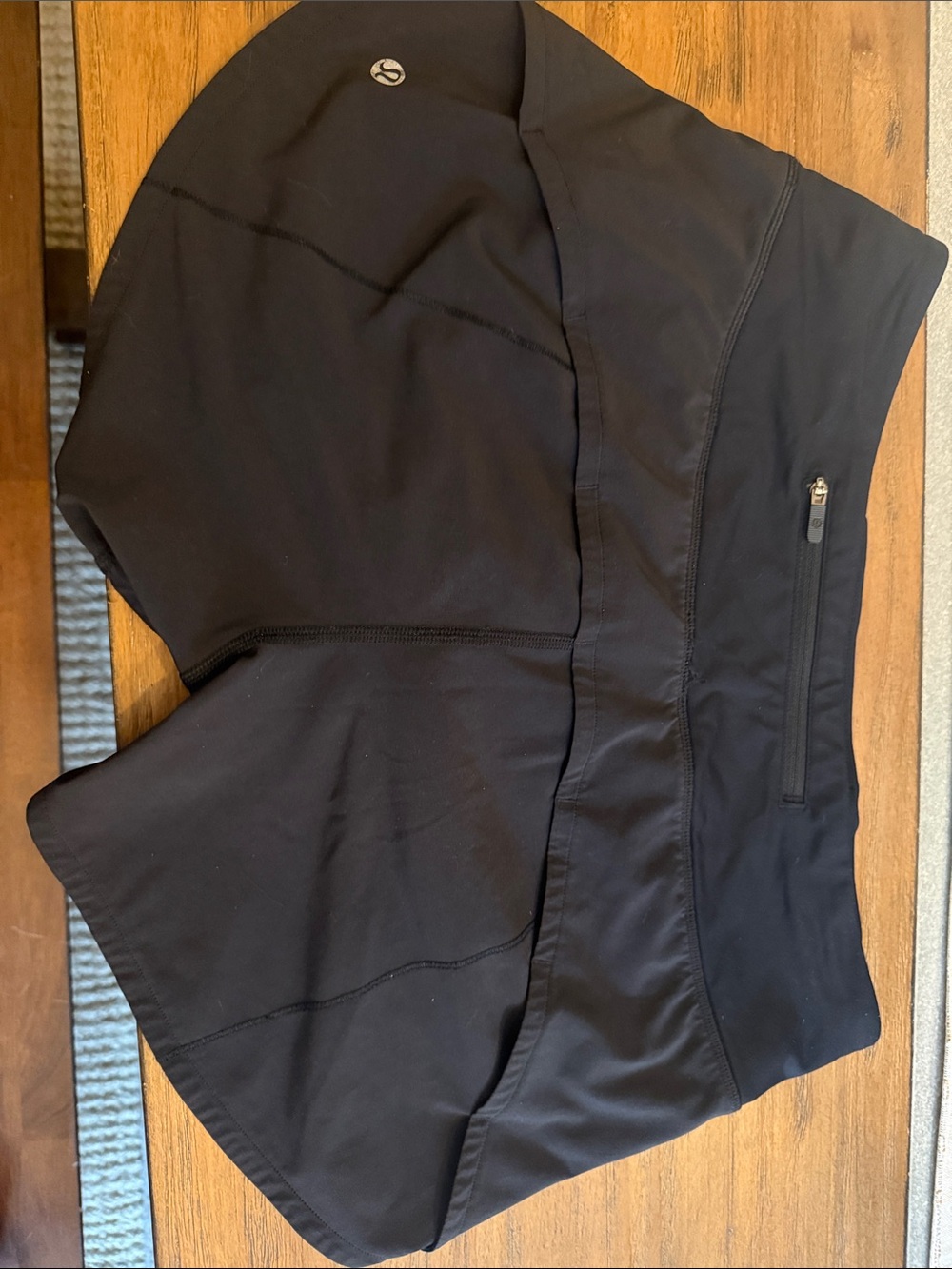 lululemon athletica Black Athletic Shorts - Picture 2 of 2